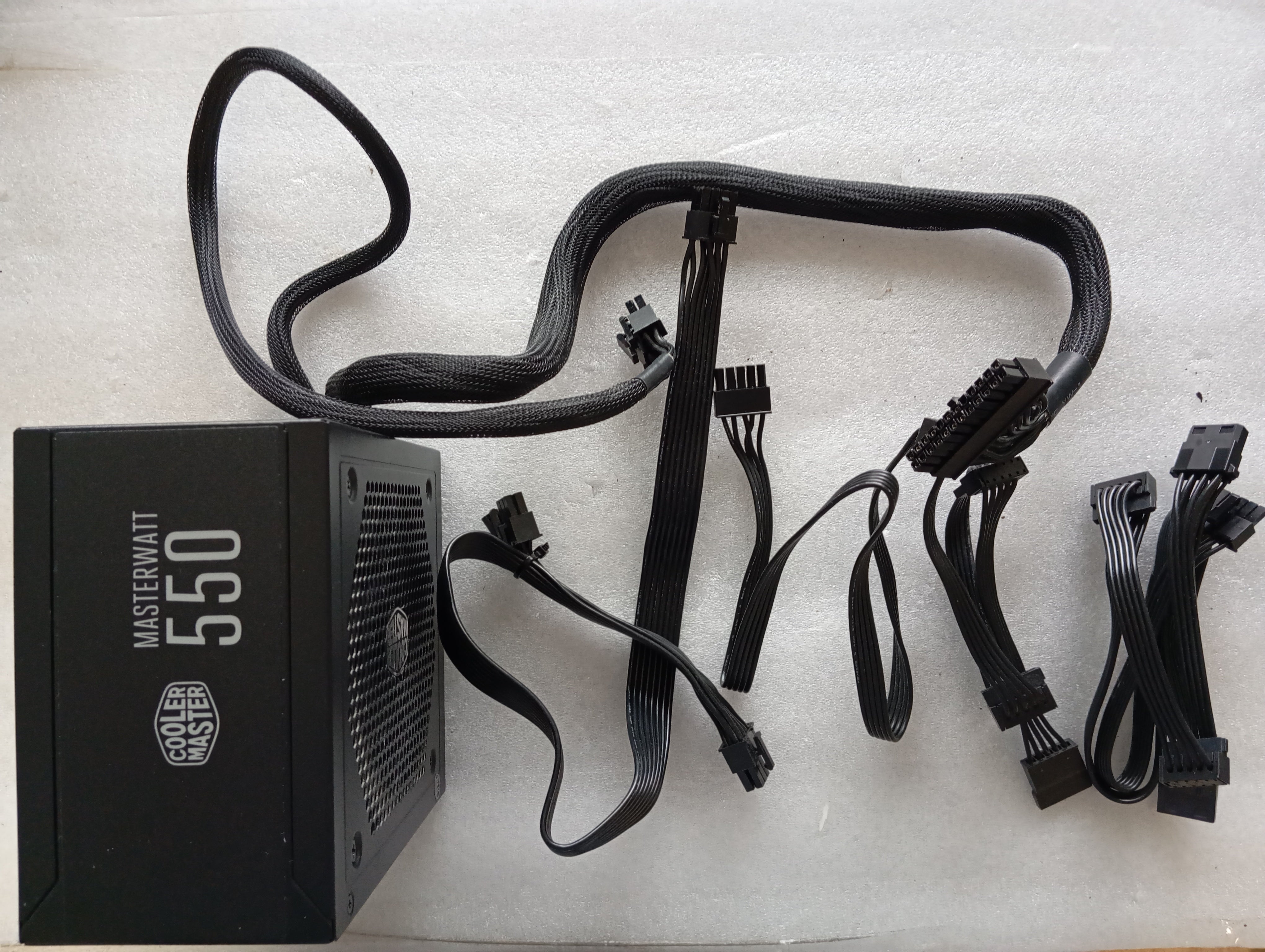 Refurbished Cooler Master MasterWatt 550 Refurbished Cooler Master MasterWatt 550